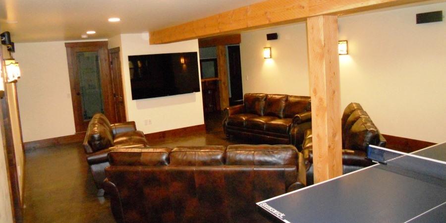 Family movie night at the Lodge at Palmer Lake