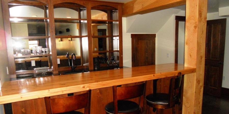 Full wet bar at the Lodge at Palmer Lake